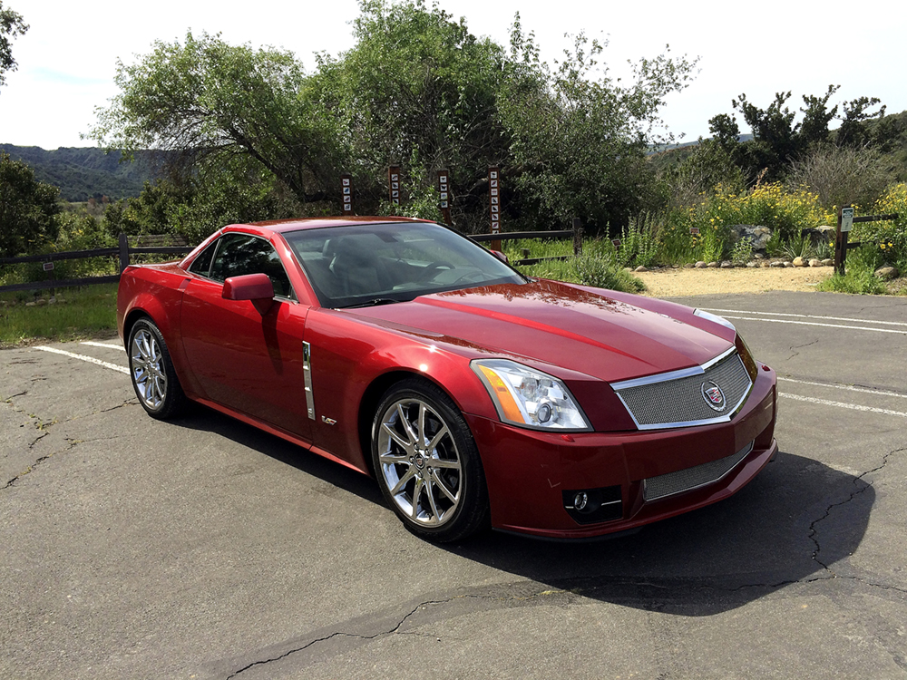 20009 Cadillac XLR-V - Crystal Red Metalic