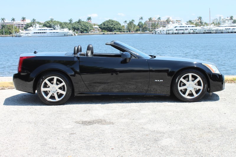 2004 Cadillac XLR - Black Raven