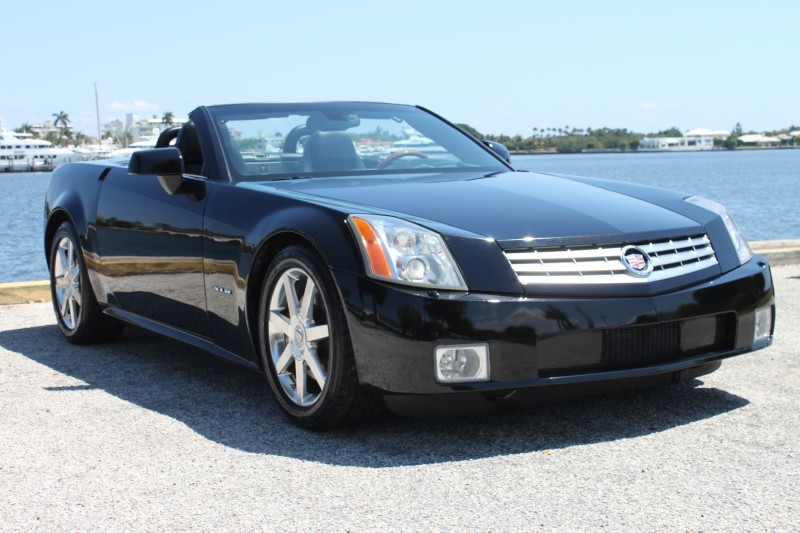 2004 Cadillac XLR - Black Raven