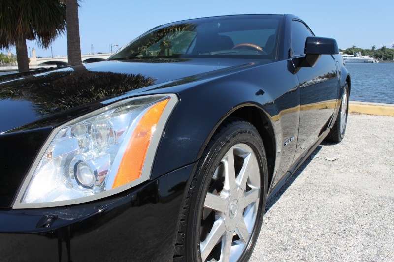 2004 Cadillac XLR - Black Raven