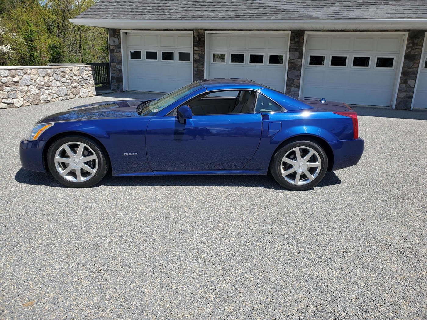 2004 Cadillac XLR in Xenon Blue