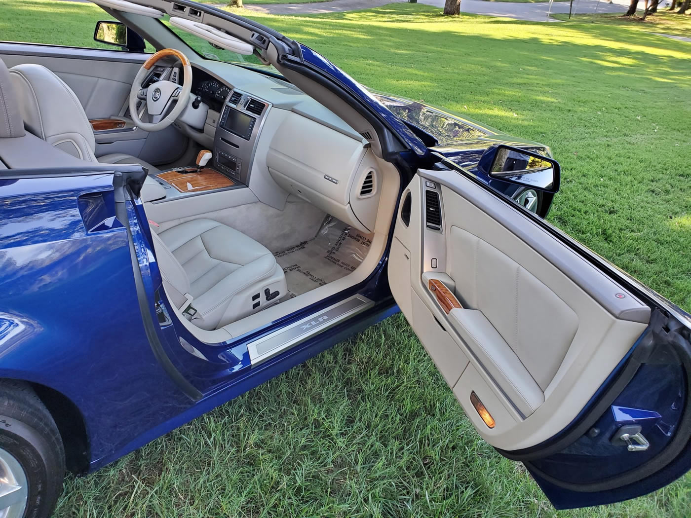 2004 Cadillac XLR in Xenon Blue