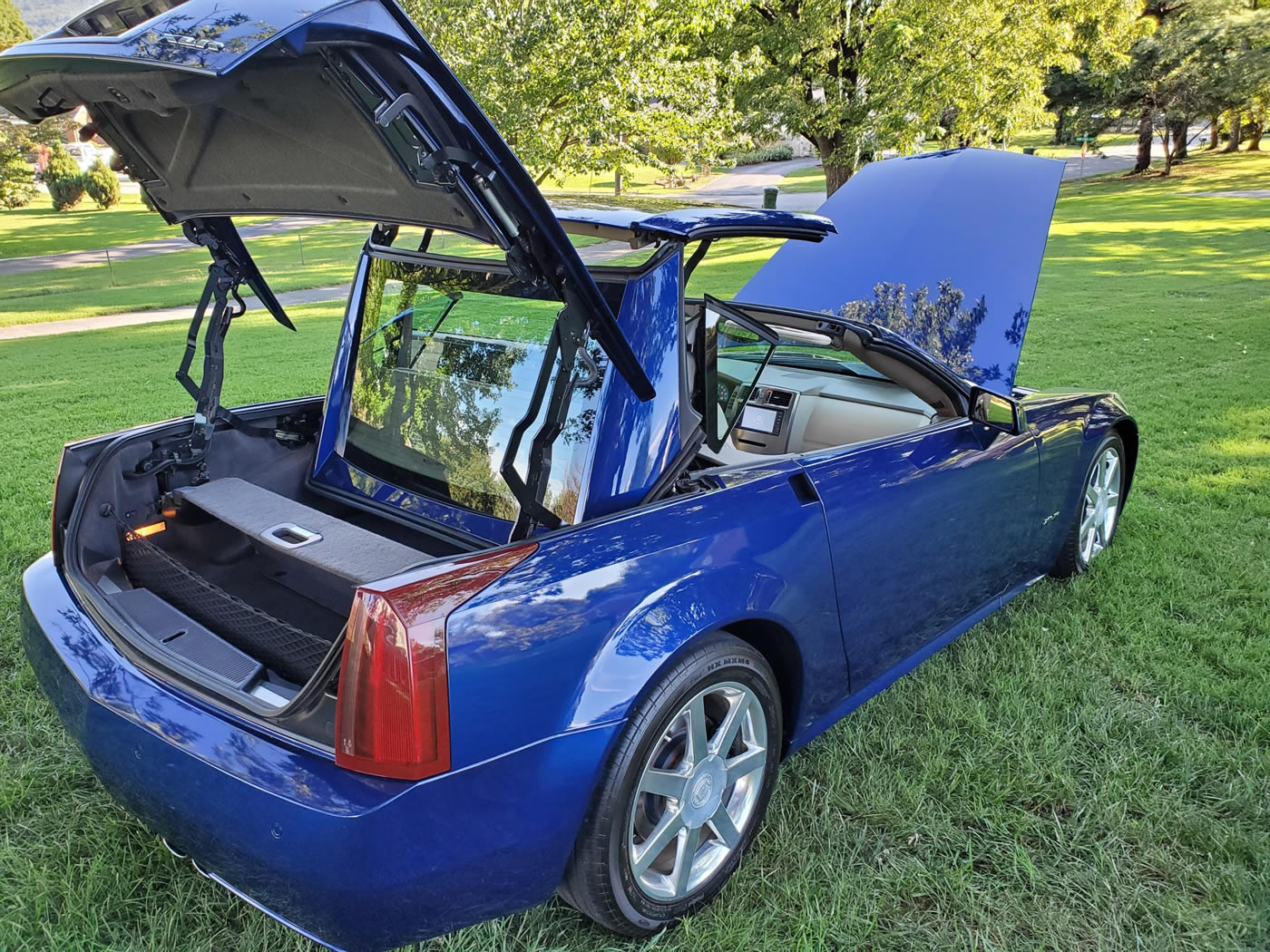 2004 Cadillac XLR in Xenon Blue