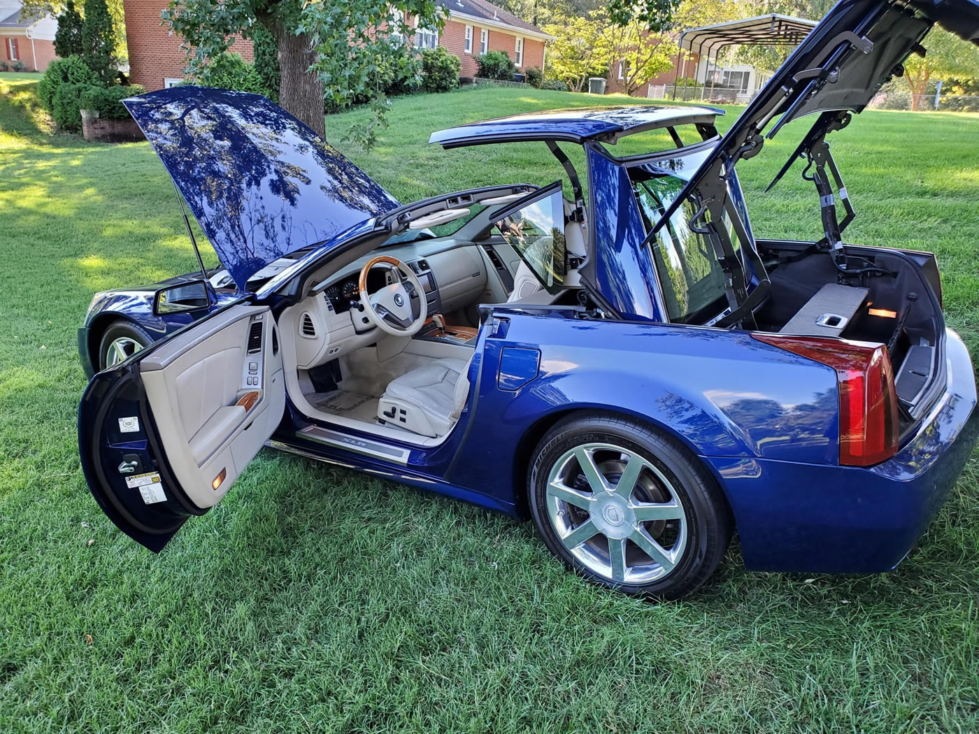 2004 Cadillac XLR in Xenon Blue