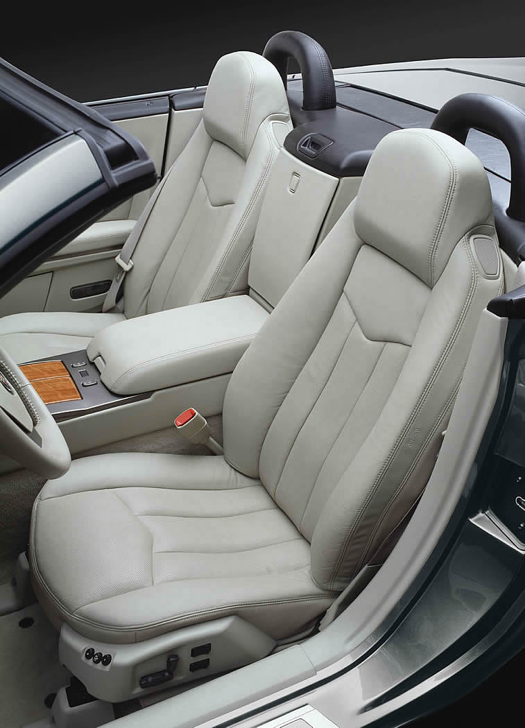 2004 Cadillac XLR Interior