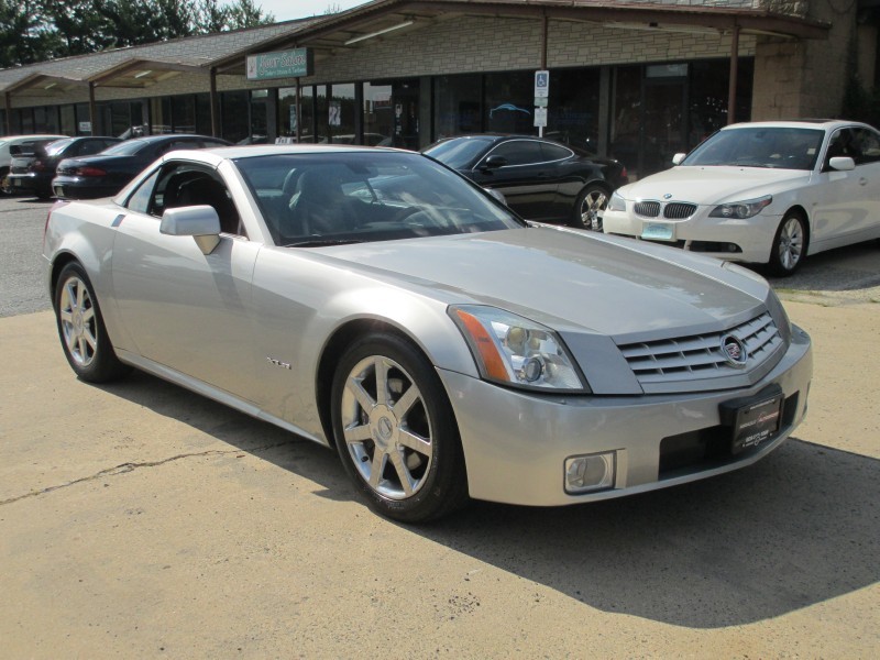 2004 Cadillac XLR - Light Platinum