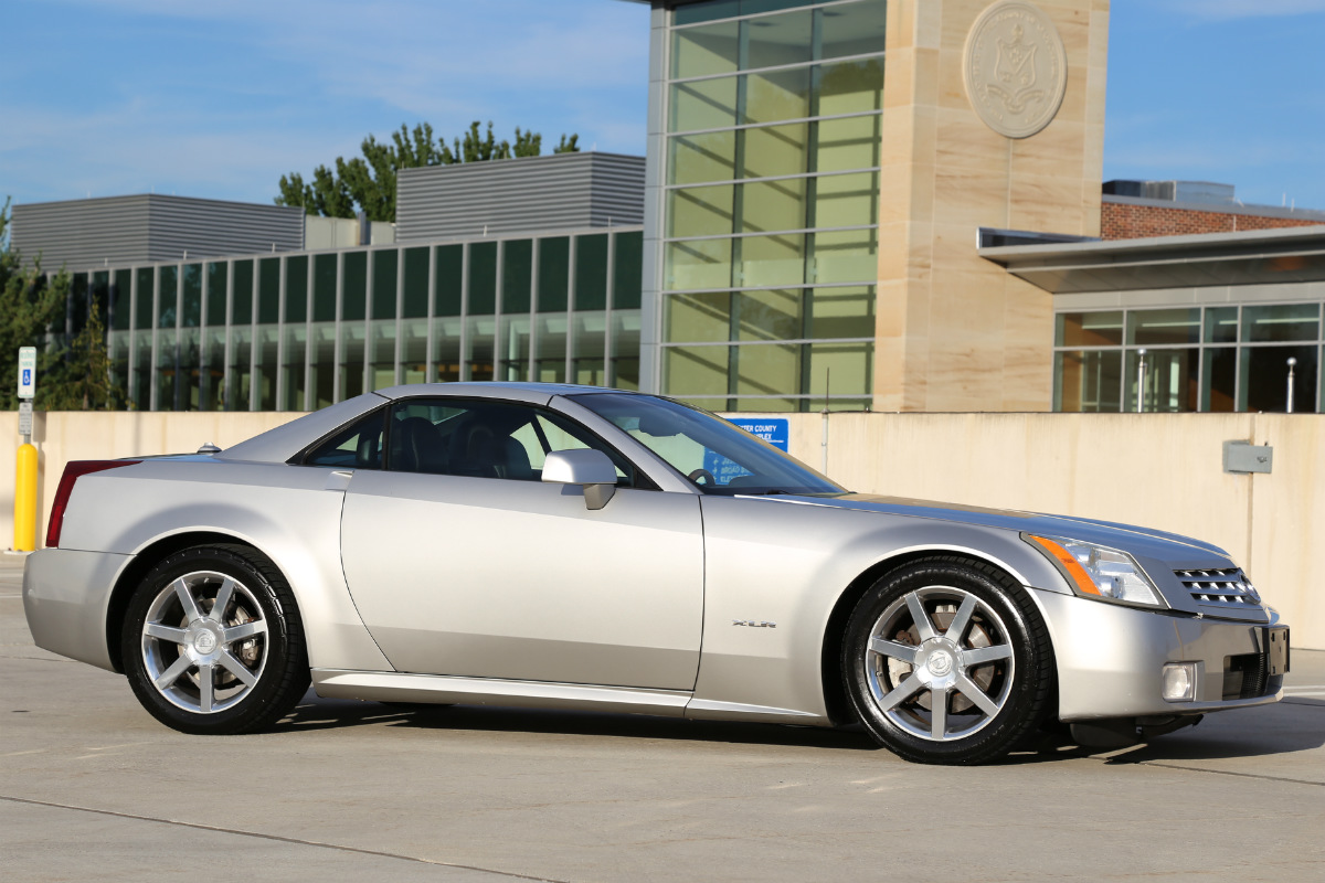2004 Cadillac XLR - Light Platinum