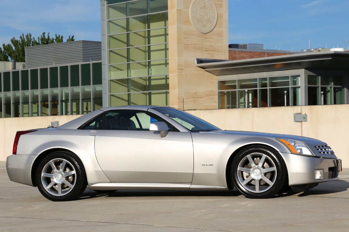 2004 Cadillac XLR - Light Platinum