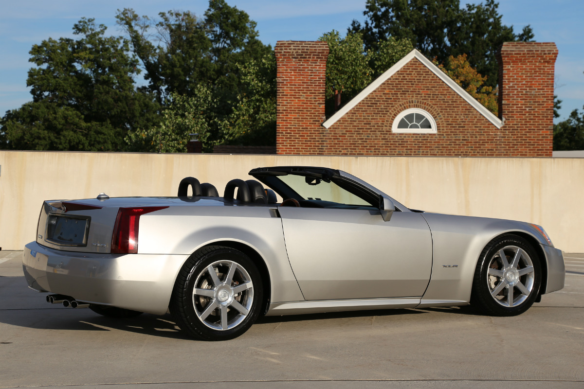 2004 Cadillac XLR - Light Platinum