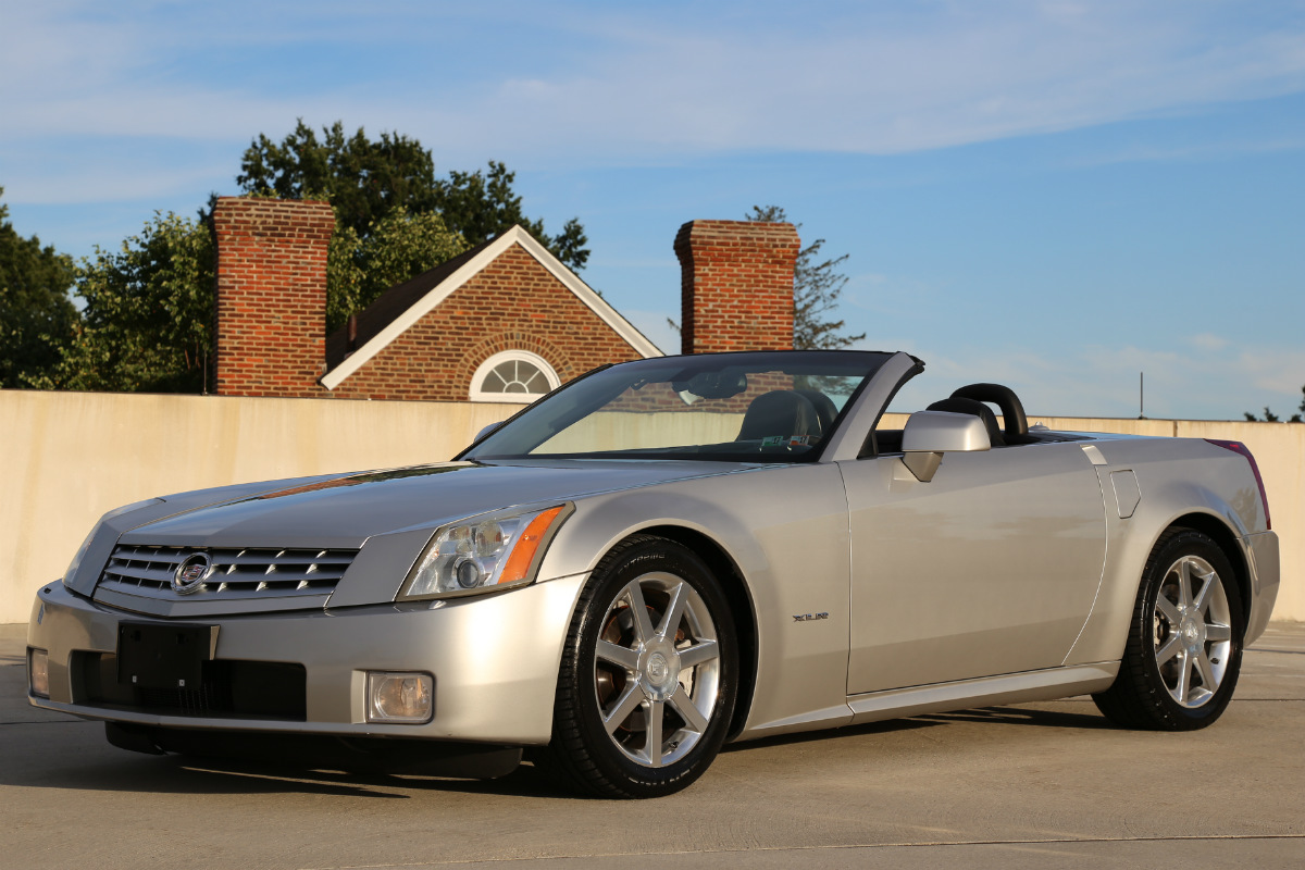 2004 Cadillac XLR - Light Platinum