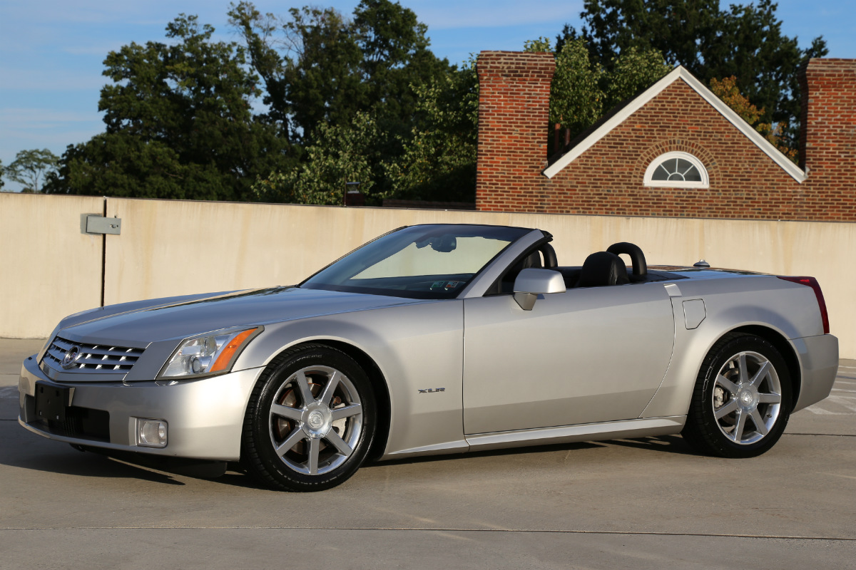 2004 Cadillac XLR - Light Platinum