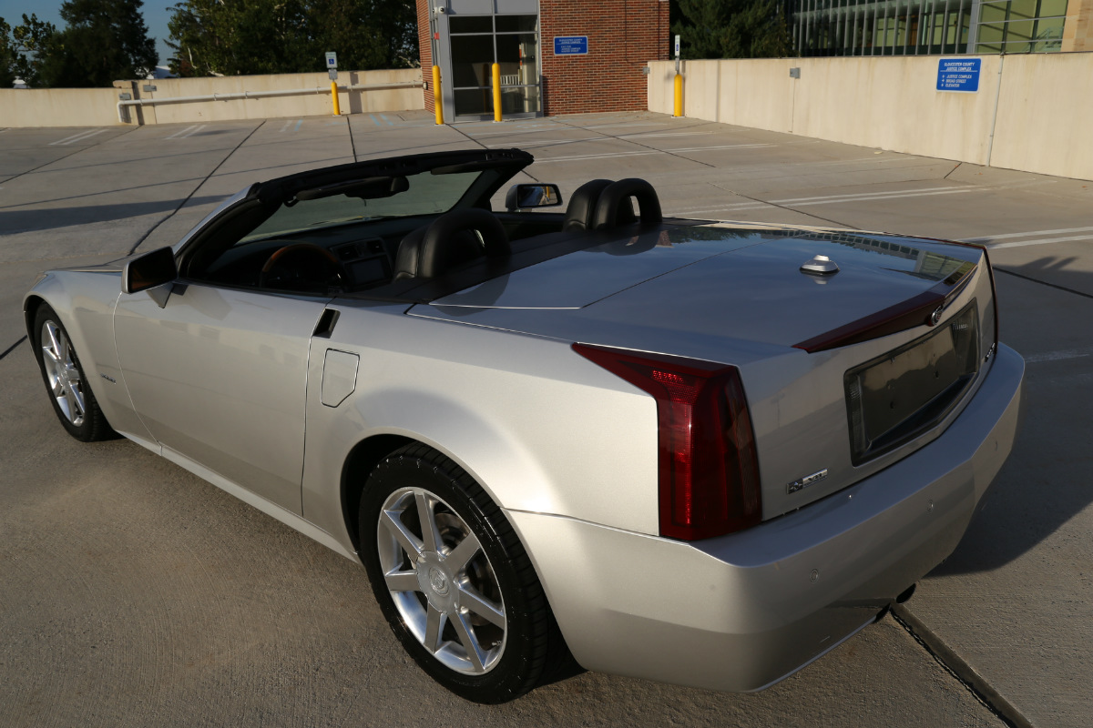 2004 Cadillac XLR - Light Platinum