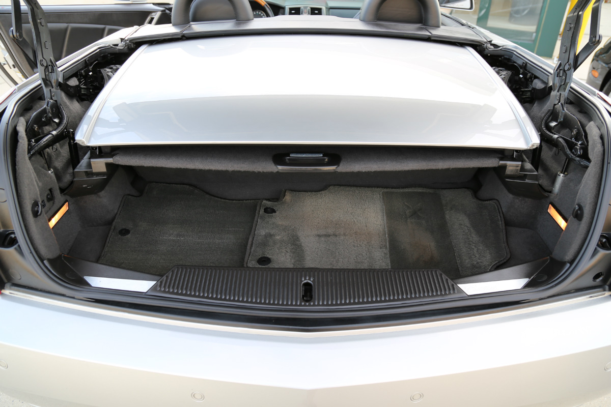 2004 Cadillac XLR - Light Platinum