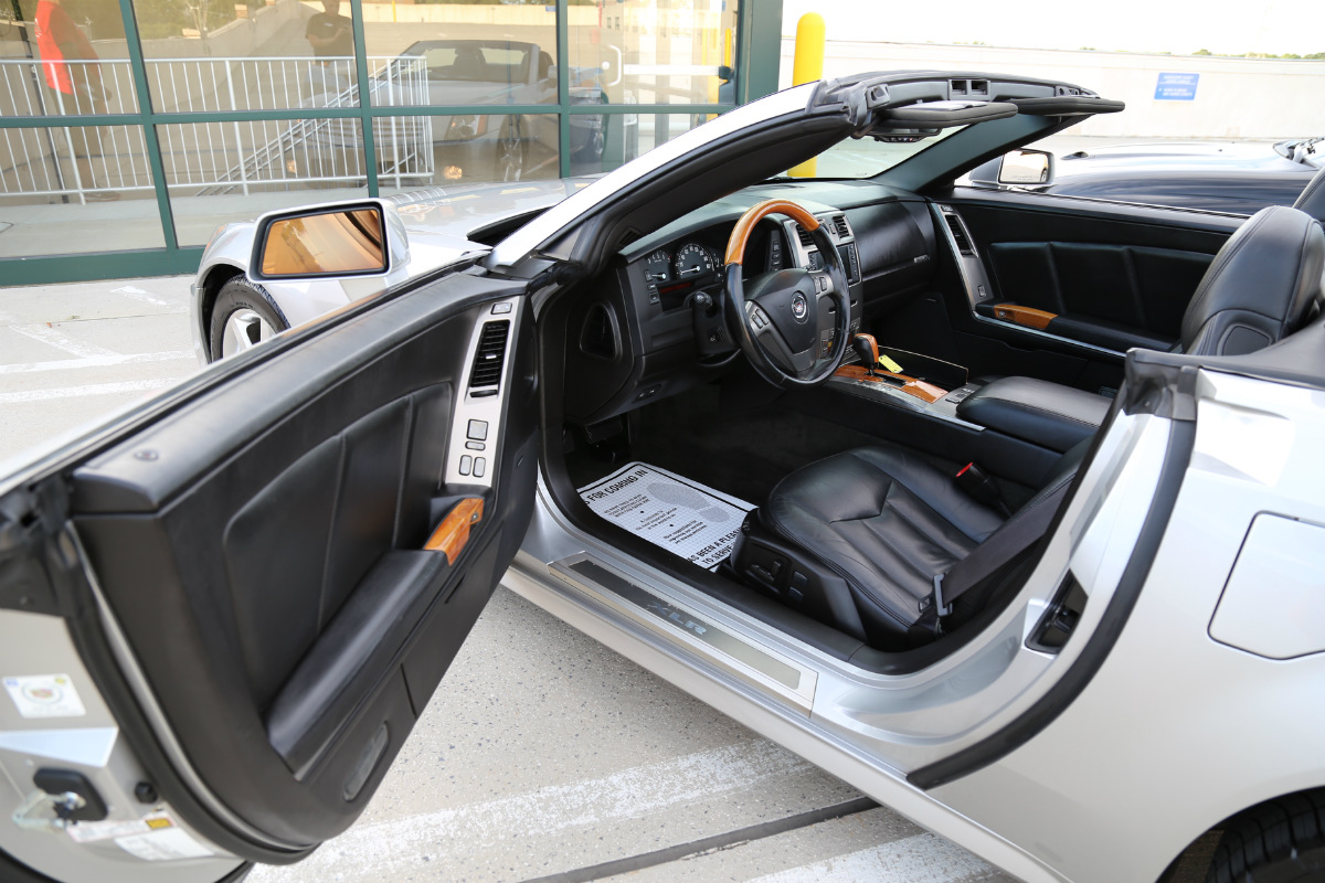 2004 Cadillac XLR - Light Platinum