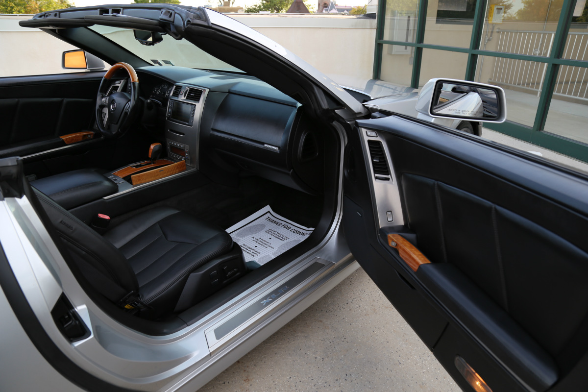 2004 Cadillac XLR - Light Platinum