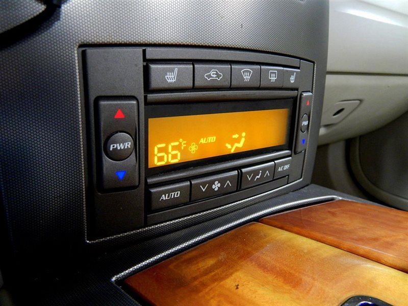 2004 Cadillac XLR - Neiman Marcus Edition #92