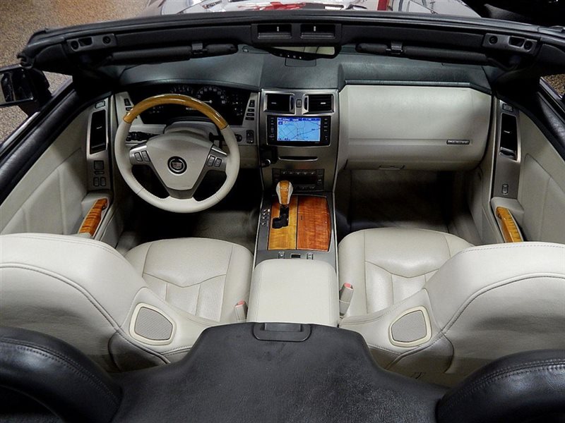 2004 Cadillac XLR - Neiman Marcus Edition #92