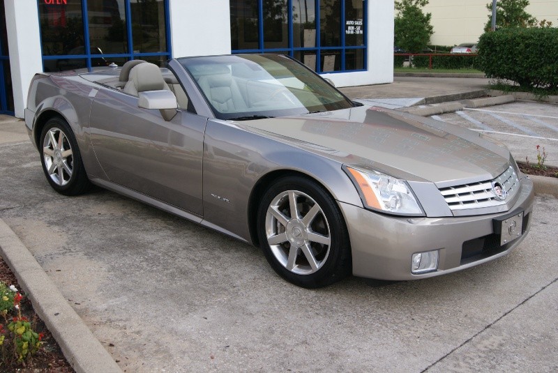 2004 Cadillac XLR - Satin Nickel