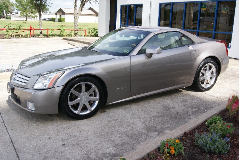 2004 Cadillac XLR - Satin Nickel