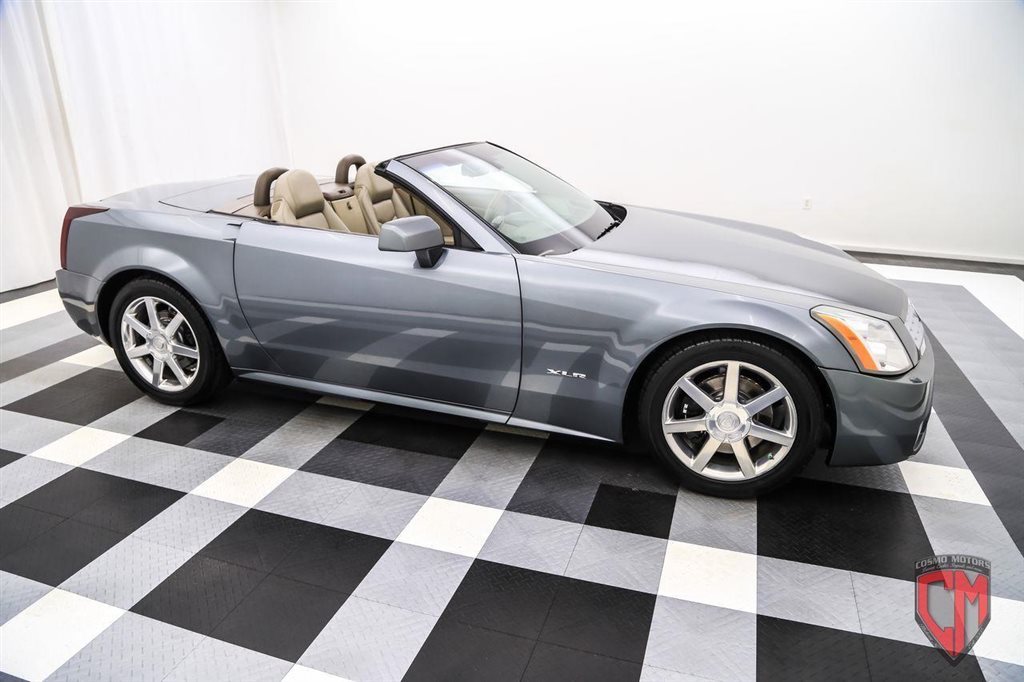 2004 Cadillac XLR - Thunder Gray