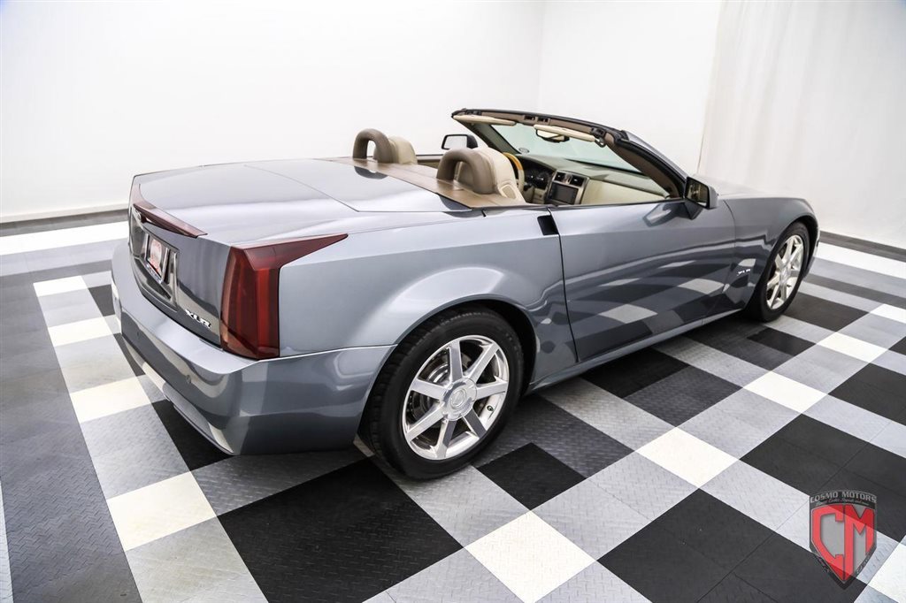 2004 Cadillac XLR - Thunder Gray
