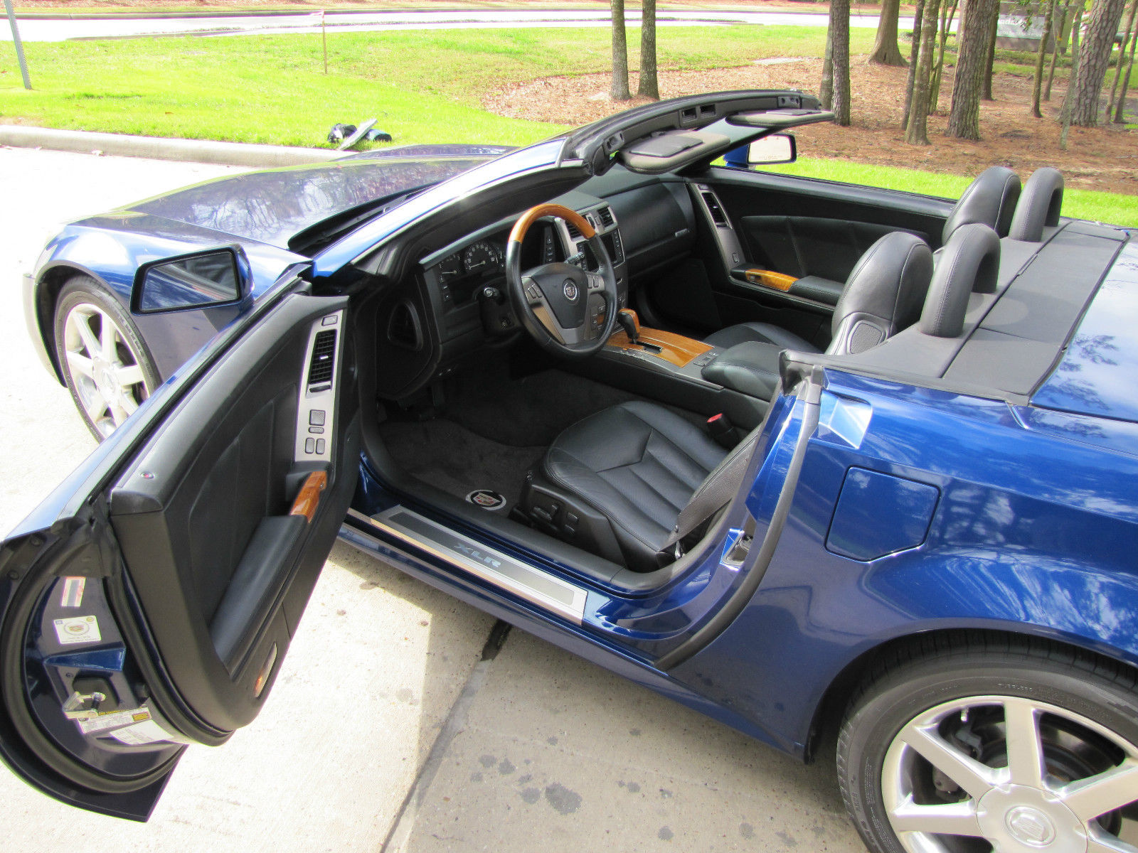 2004 Cadillac XLR - Xenon Blue