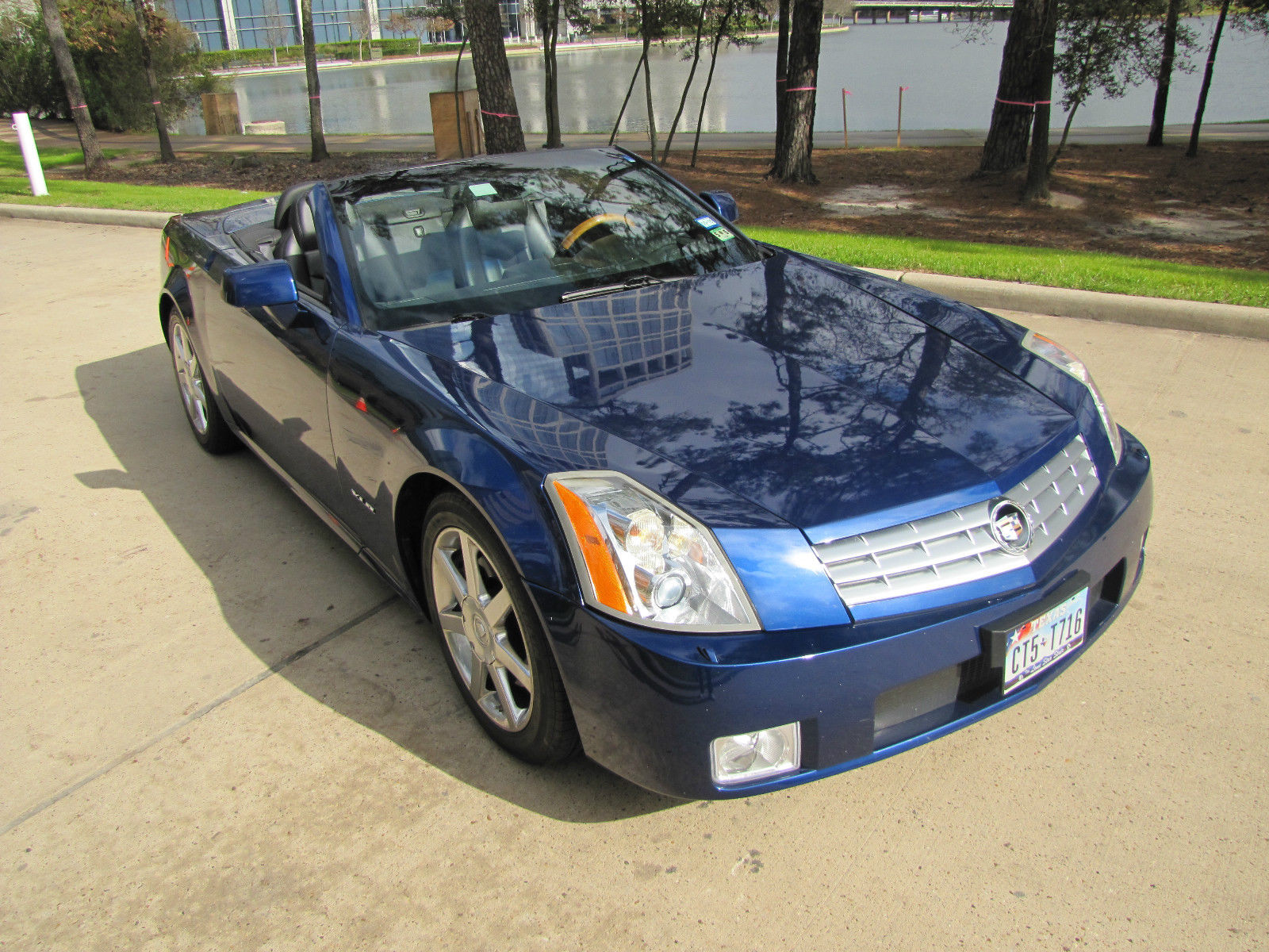 2004 Cadillac XLR - Xenon Blue