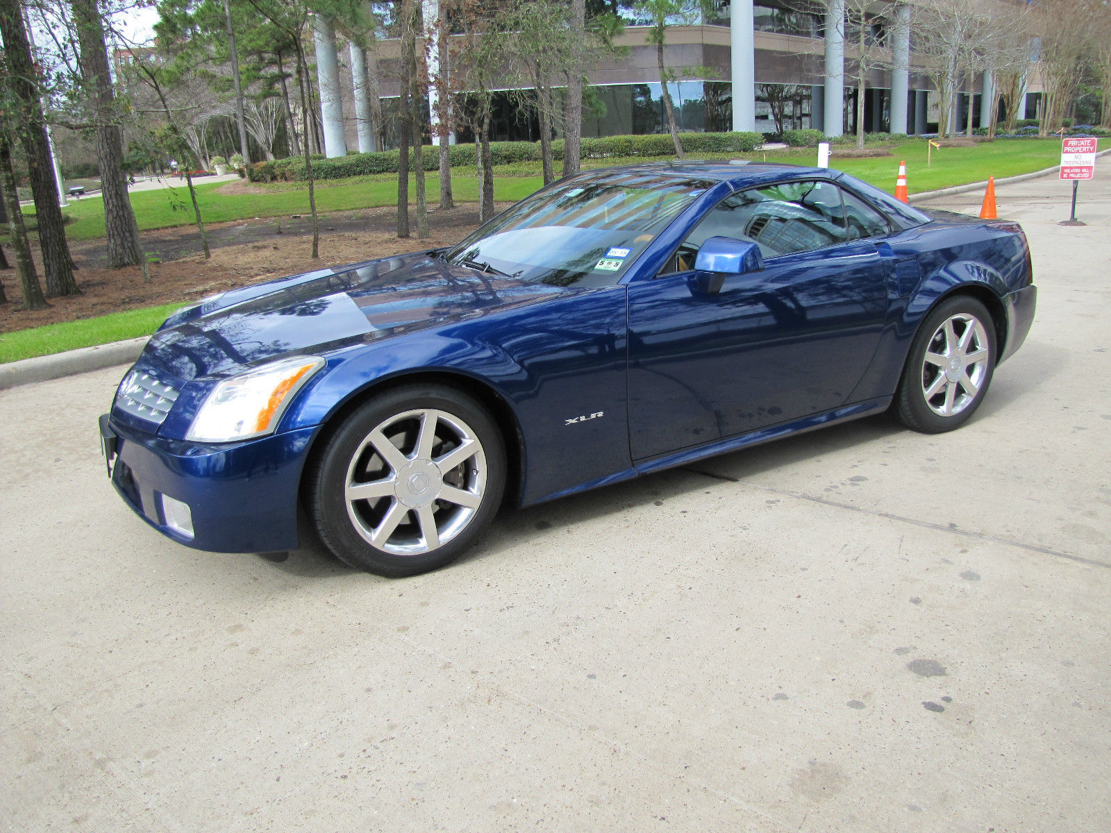 2004 Cadillac XLR - Xenon Blue