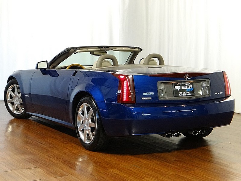 2004 Cadillac XLR - Xenon Blue