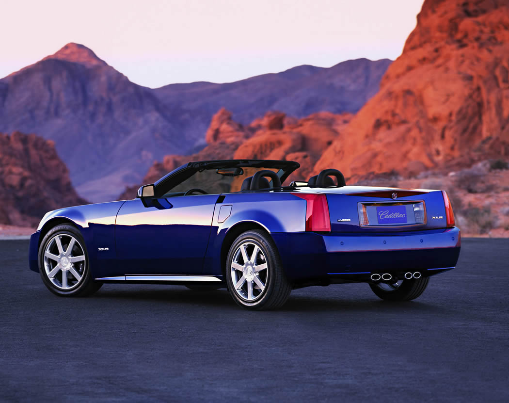 2004 Cadillac XLR