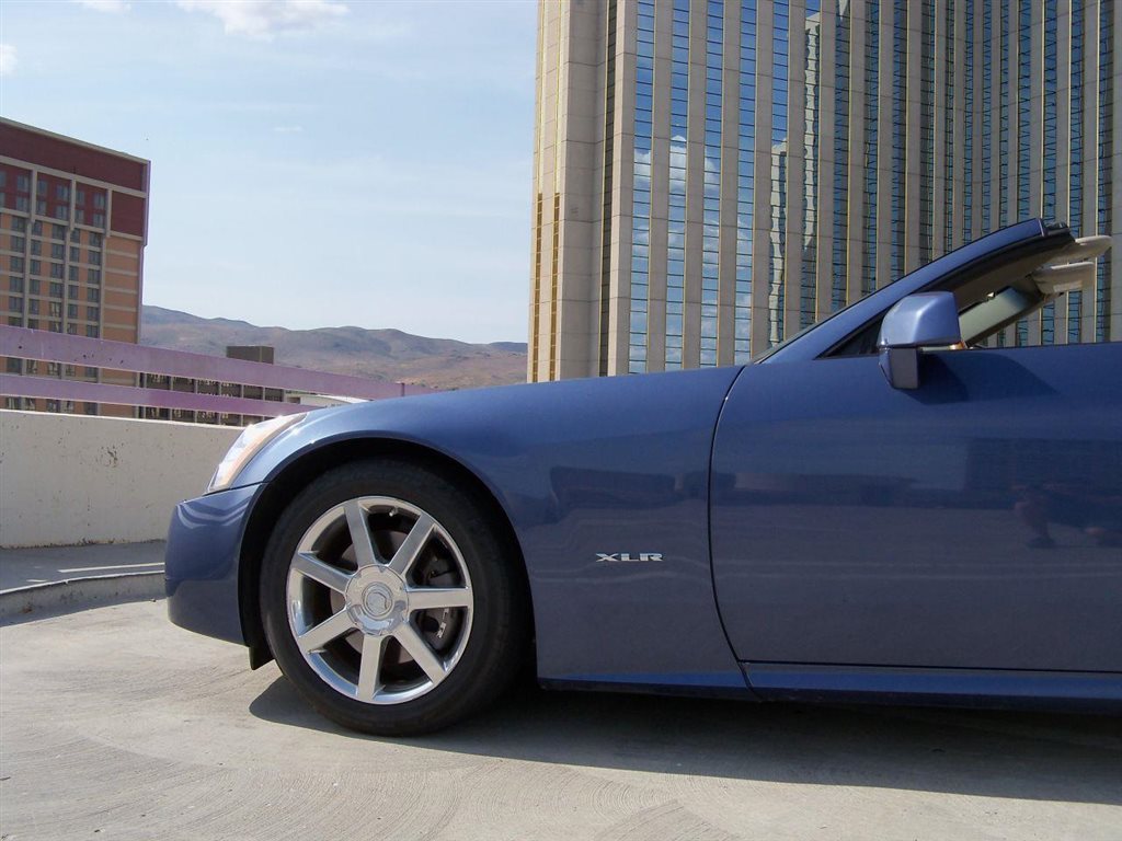 2005 Cadillac XLR - Blue Steel
