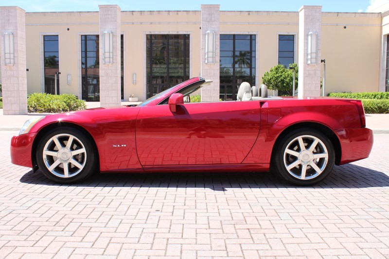 2005 Cadillac XLR - Crimson Pearl