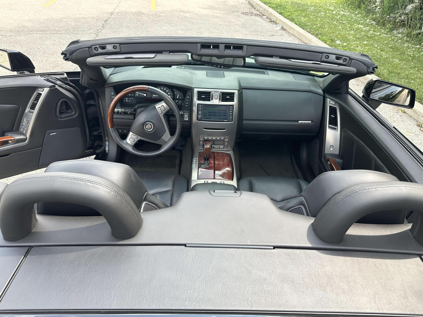 2005 Cadillac XLR in Black Raven