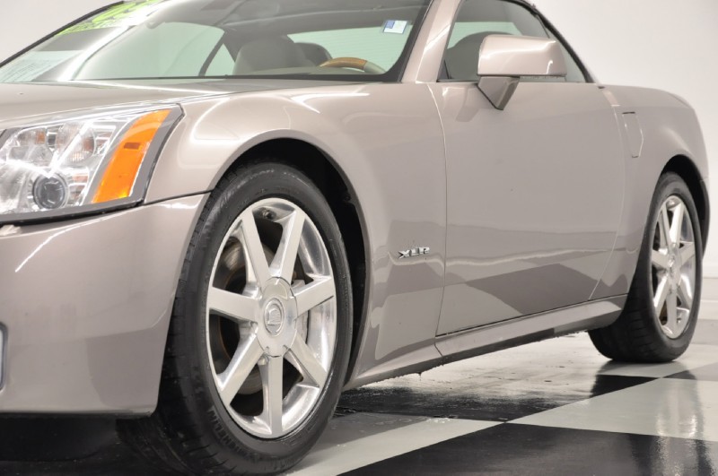 2005 Cadillac XLR in Satin Nickel