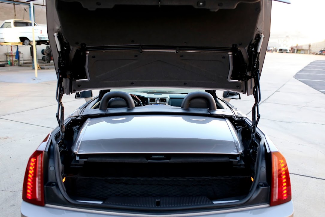 2005 Cadillac XLR - Satin Nickel