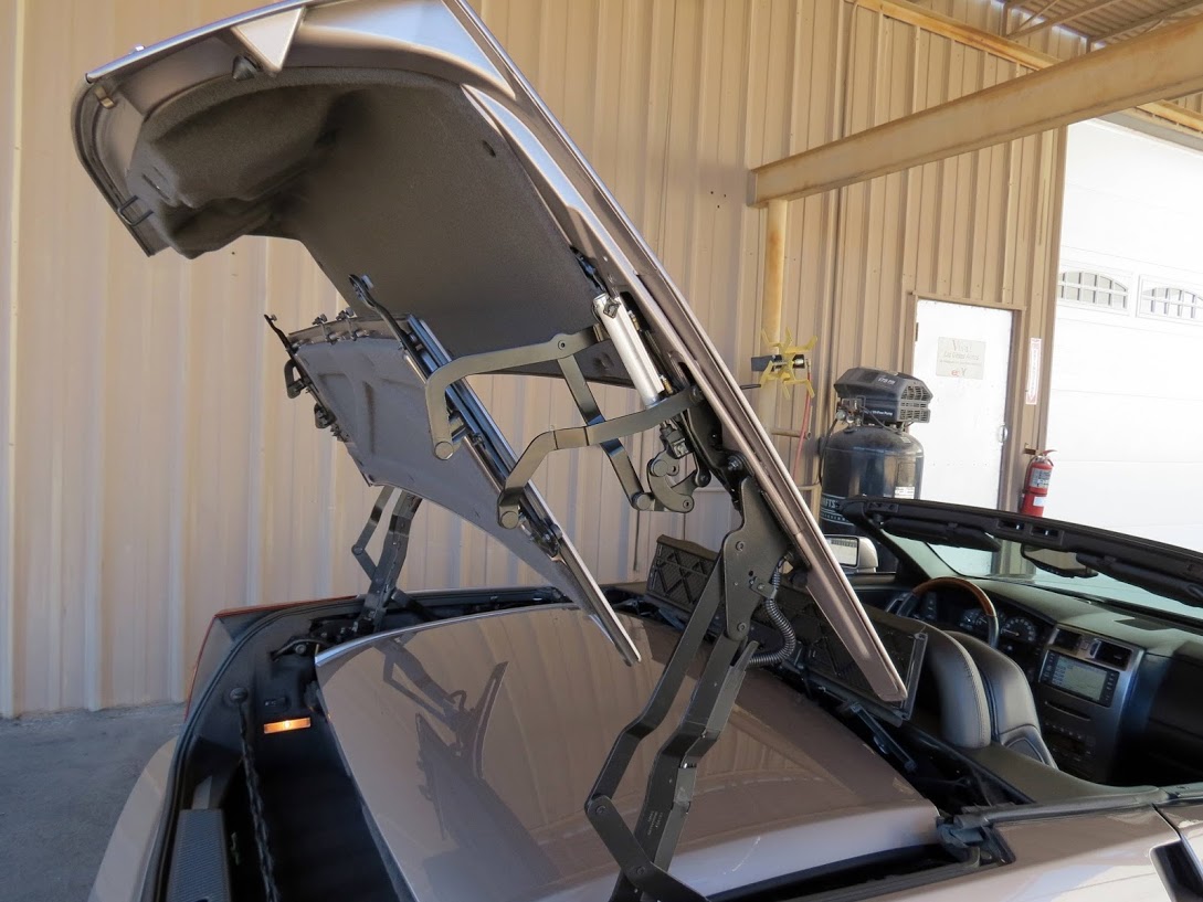 2005 Cadillac XLR - Satin Nickel