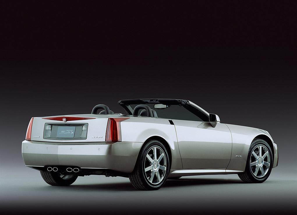 2005 Cadillac XLR