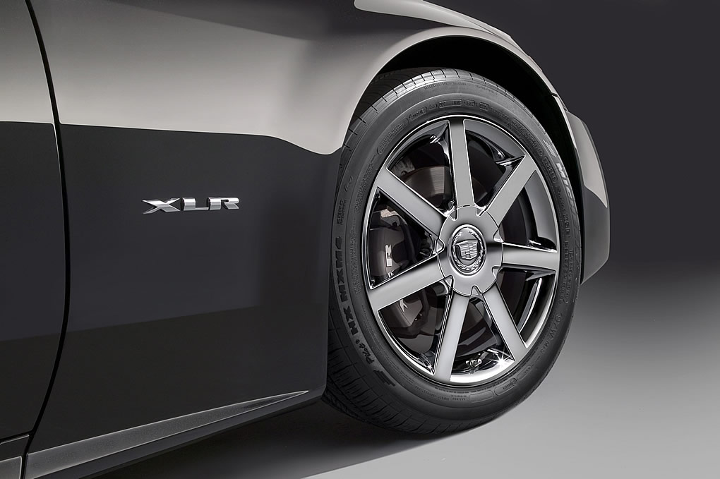 2006 Cadillac Star Black Limited Edition XLR Wheel