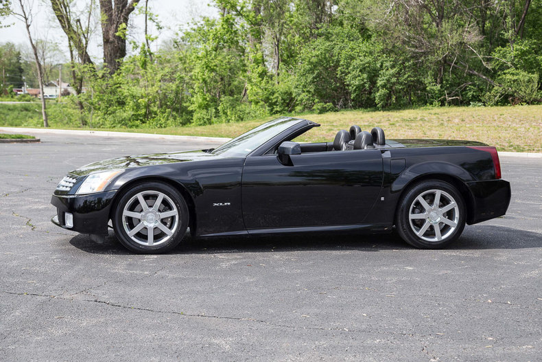 2006 Cadillac XLR - Black Raven