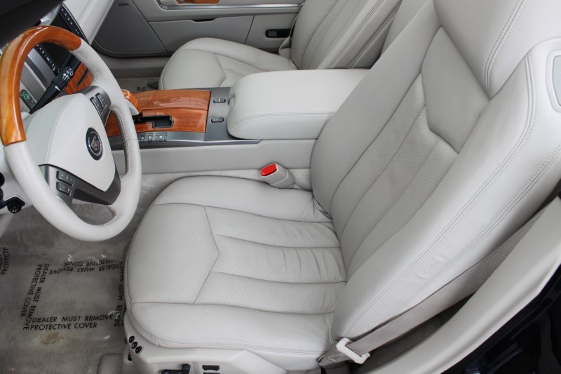 2006 Cadillac XLR - Black Raven