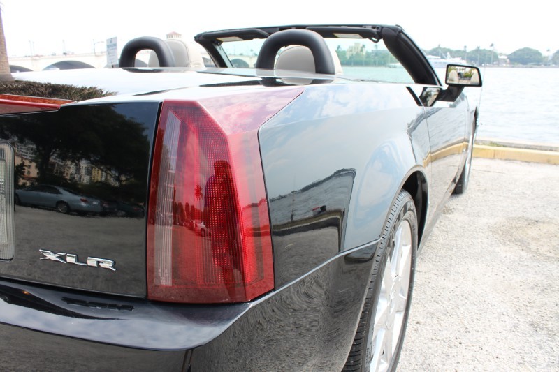 2006 Cadillac XLR - Black Raven