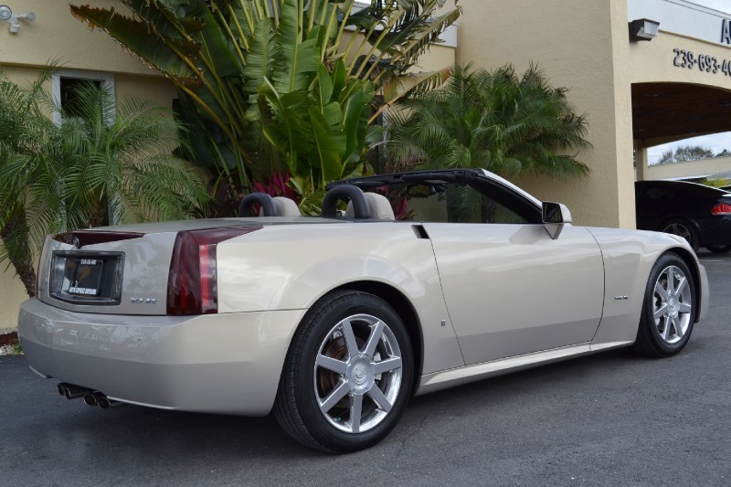 2006 Cadillac XLR - Gold Mist