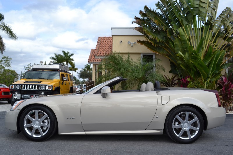 2006 Cadillac XLR - Gold Mist