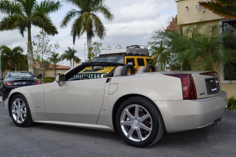 2006 Cadillac XLR - Gold Mist