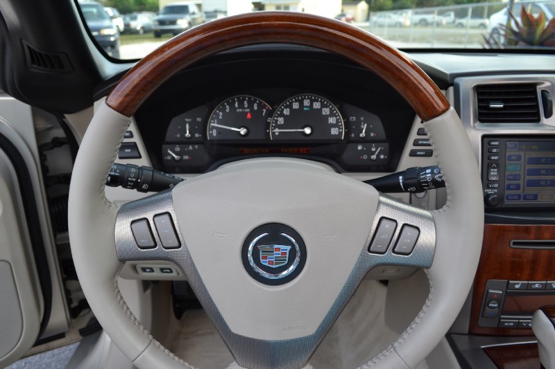 2006 Cadillac XLR - Gold Mist