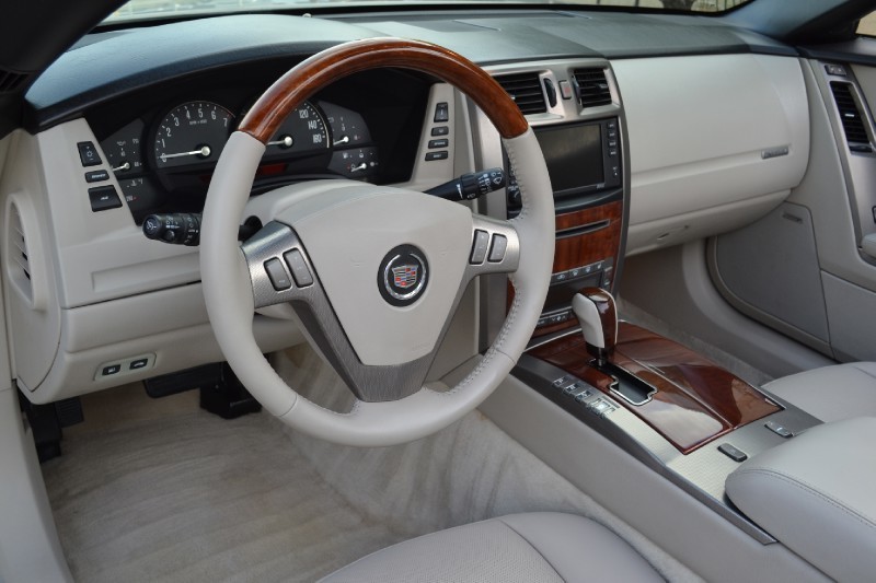 2006 Cadillac XLR - Gold Mist