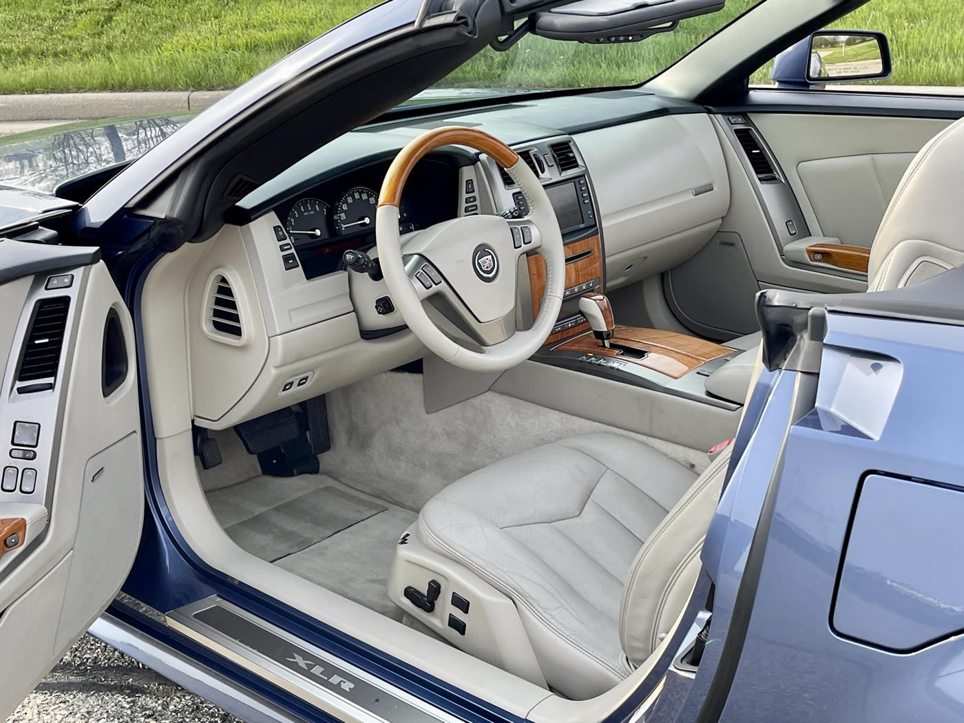 2006 Cadillac XLR in Blue Steel