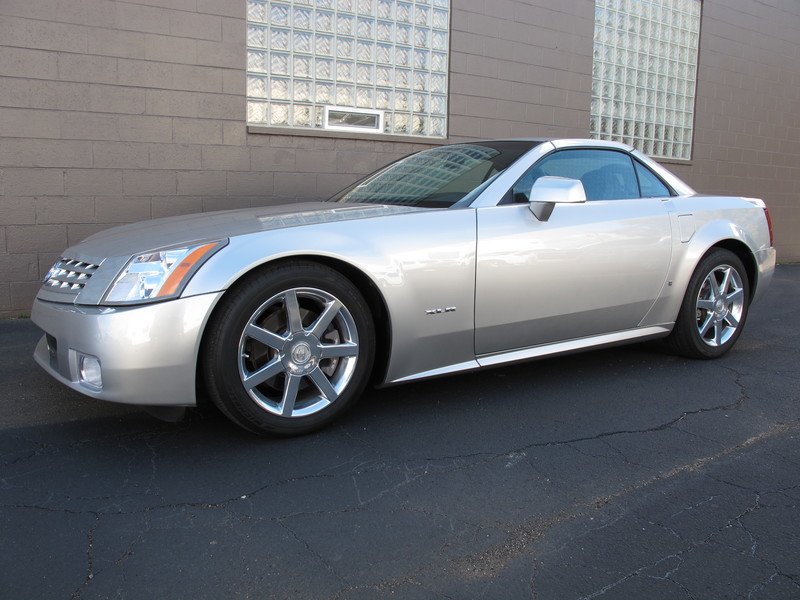 2006 Cadillac XLR - Light Platinum