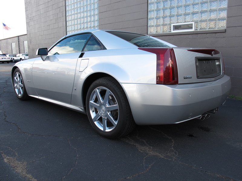 2006 Cadillac XLR - Light Platinum