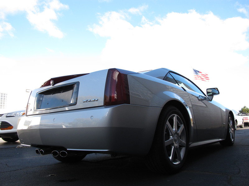 2006 Cadillac XLR - Light Platinum